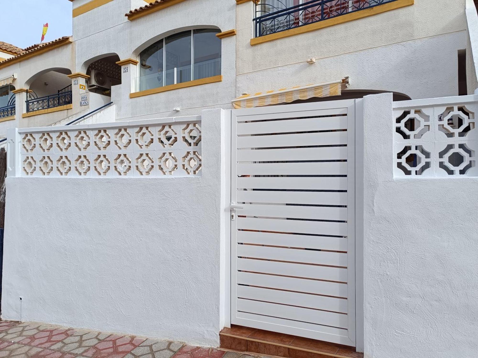 Alhambra Apartments Gran Alacant Luaran gambar