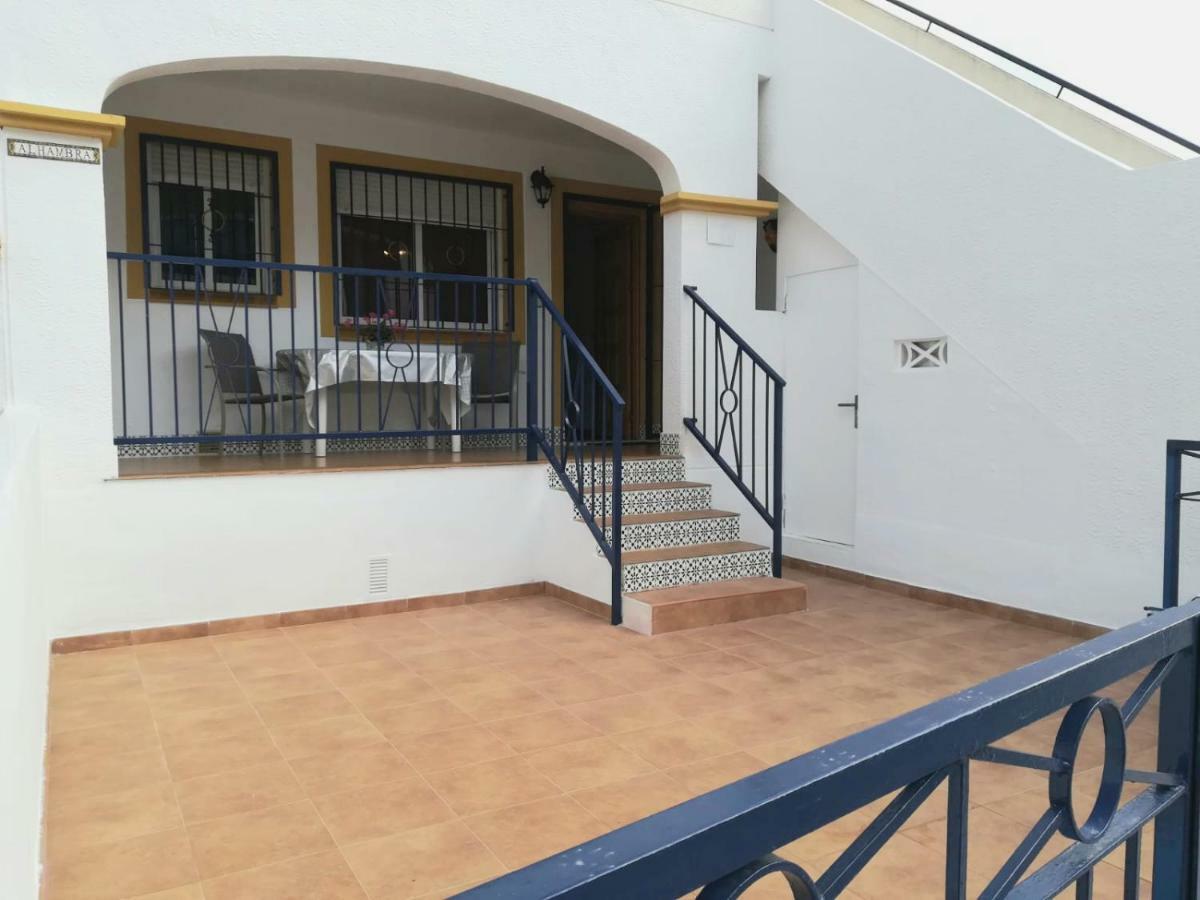 Alhambra Apartments Gran Alacant Luaran gambar